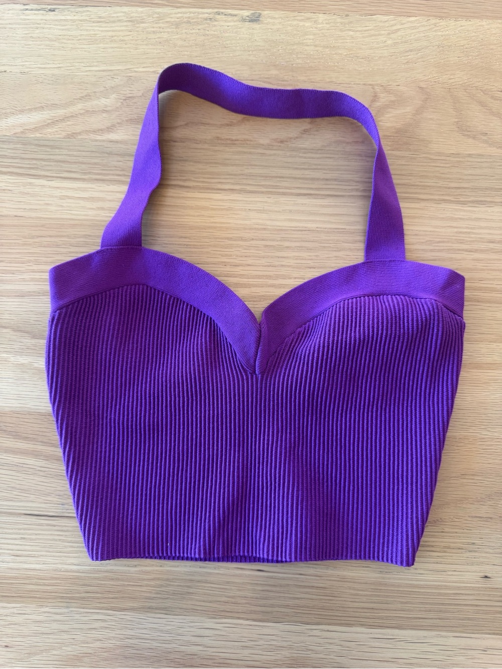 Aritzia Babaton Ribbed Sculpt Cropped Halter Top Purple Medium